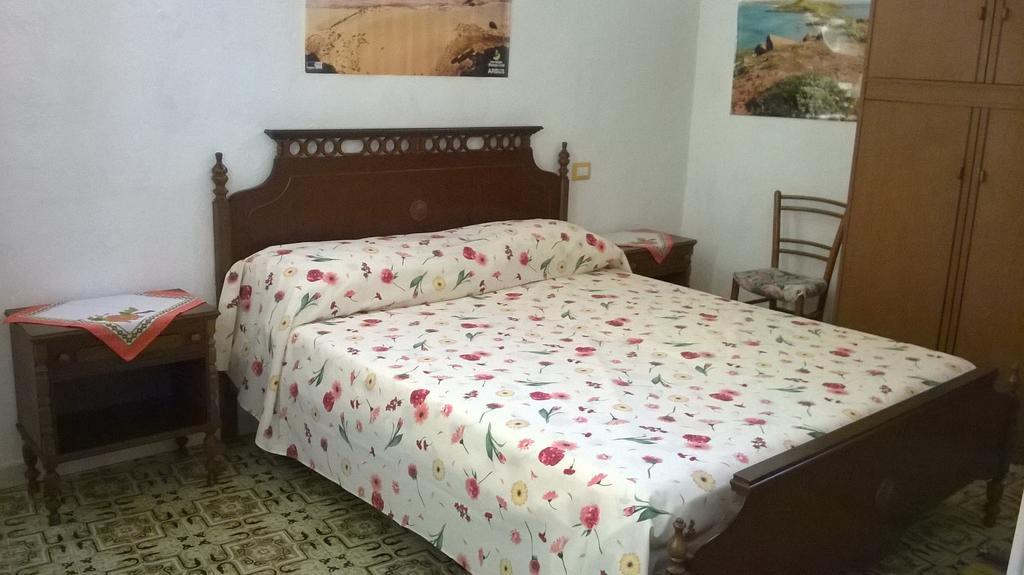 Sardinia Eco Vegan House Bed & Breakfast Zeddiani ภายนอก รูปภาพ