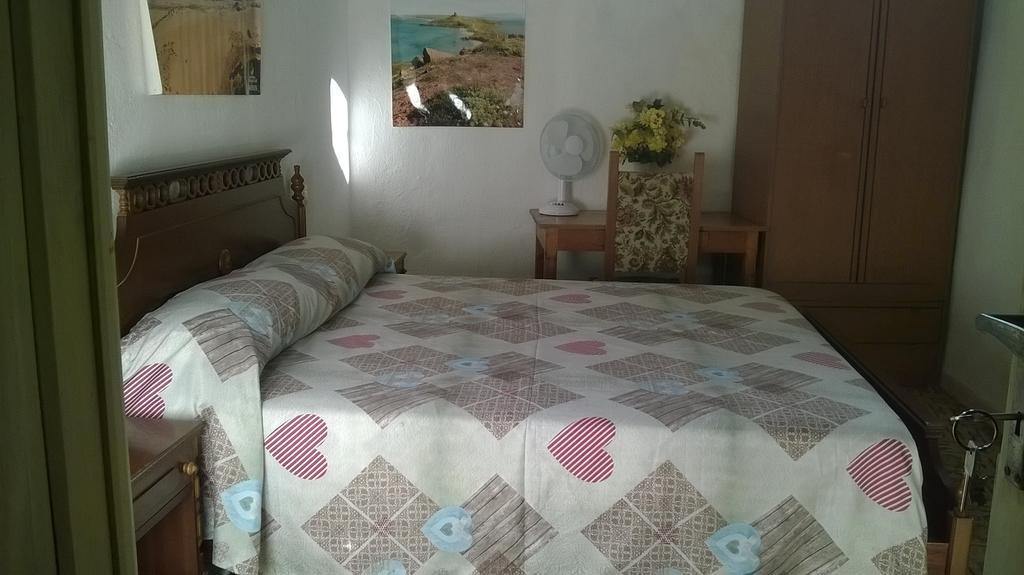 Sardinia Eco Vegan House Bed & Breakfast Zeddiani ภายนอก รูปภาพ